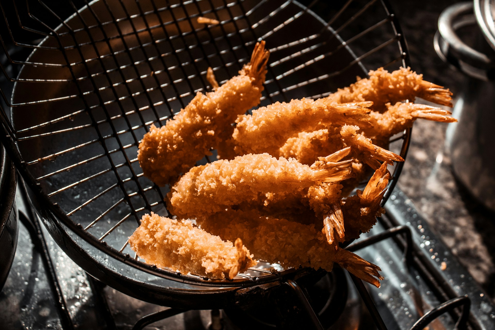 Fried shrimp in a basket