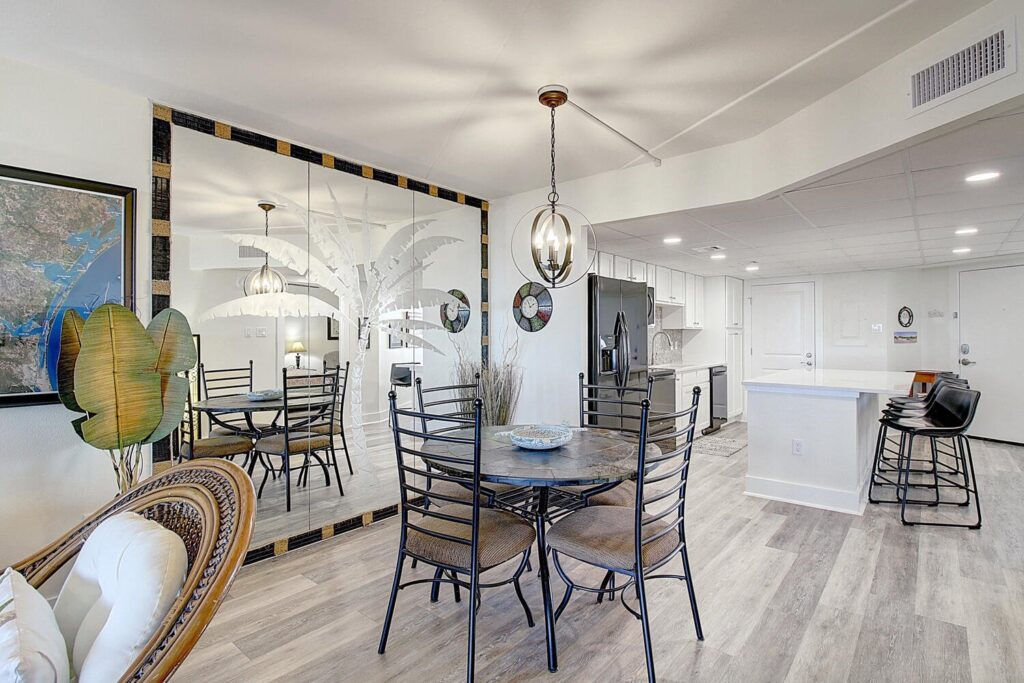 Dining space in one of our Port Aransas rentals