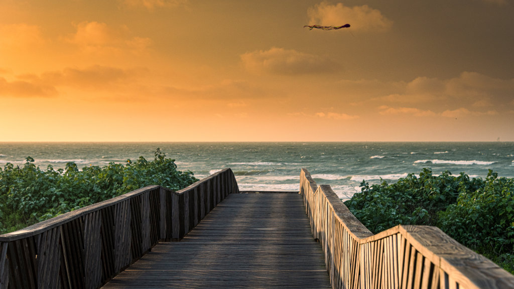 Port Aransas beach walkway